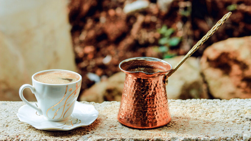 Sütlü Türk Kahvesi Nedir? Nasıl Yapılır?