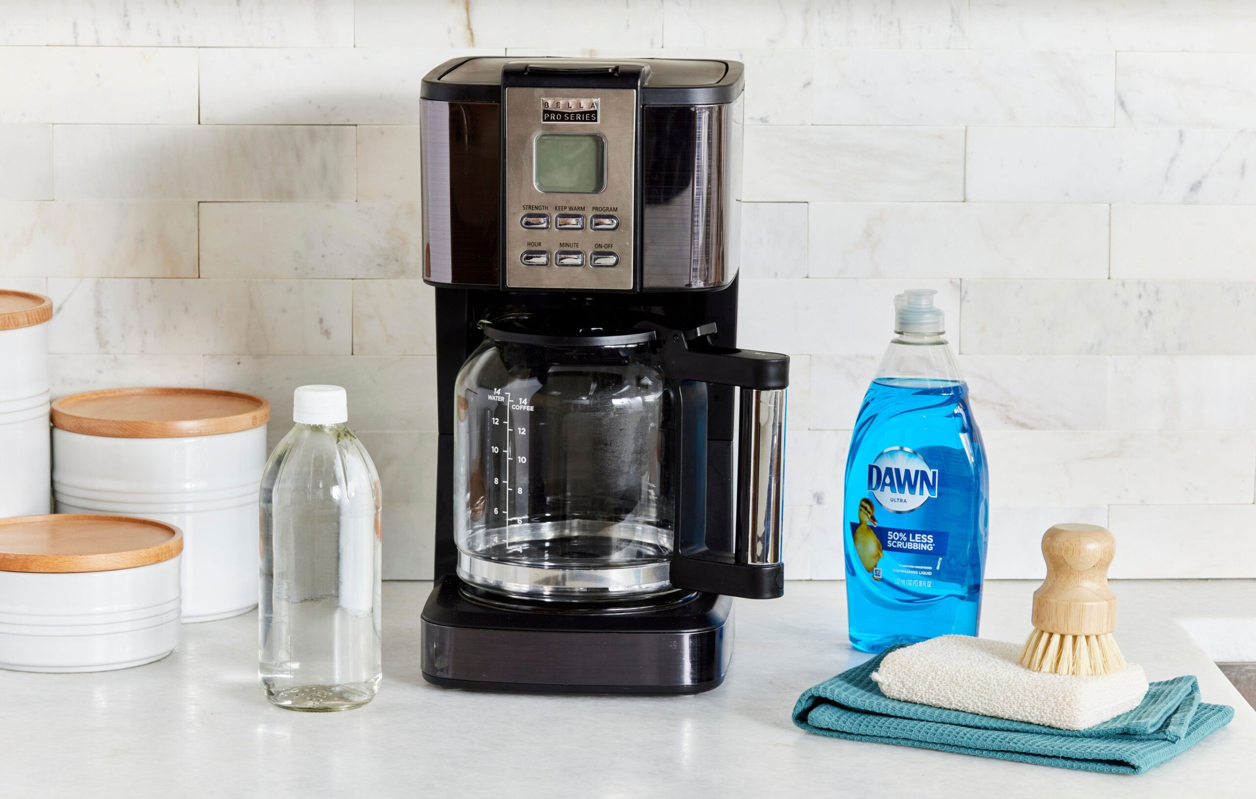 clean a coffee machine